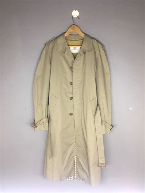 wat is ouder burberry of aquascutum|Stuck choosing between a Vintage Burb.